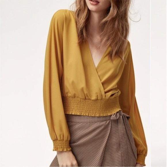 Aritzia Tops - Aritzia Wilfred Reign blouse in mustard,size XS